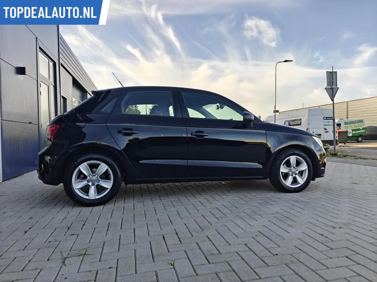 1.0 TFSI Ultra Led, Stoelverw,Navi,Clima