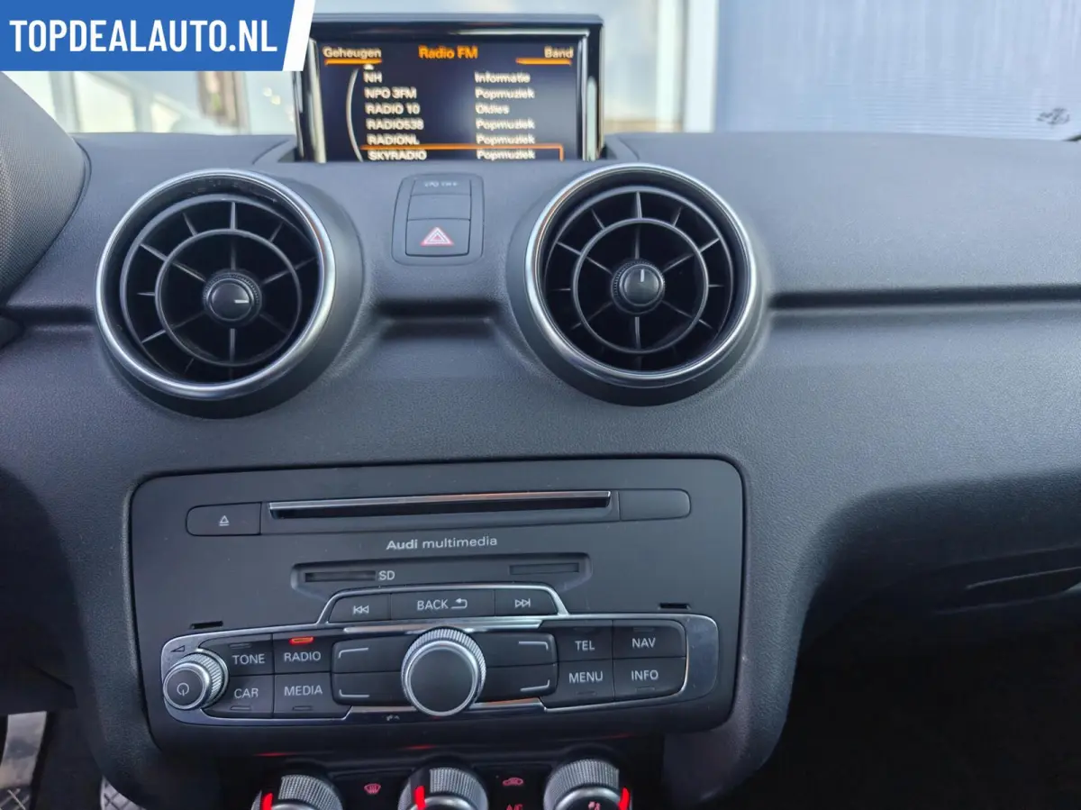 1.0 TFSI Ultra Led, Stoelverw,Navi,Clima
