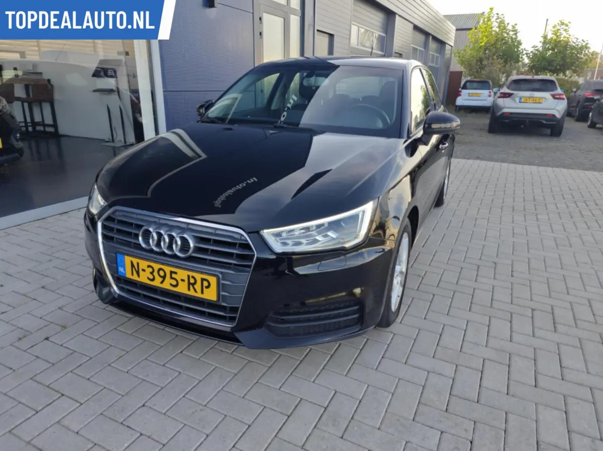1.0 TFSI Ultra Led, Stoelverw,Navi,Clima