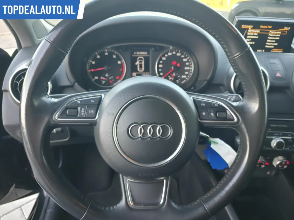 1.0 TFSI Ultra Led, Stoelverw,Navi,Clima