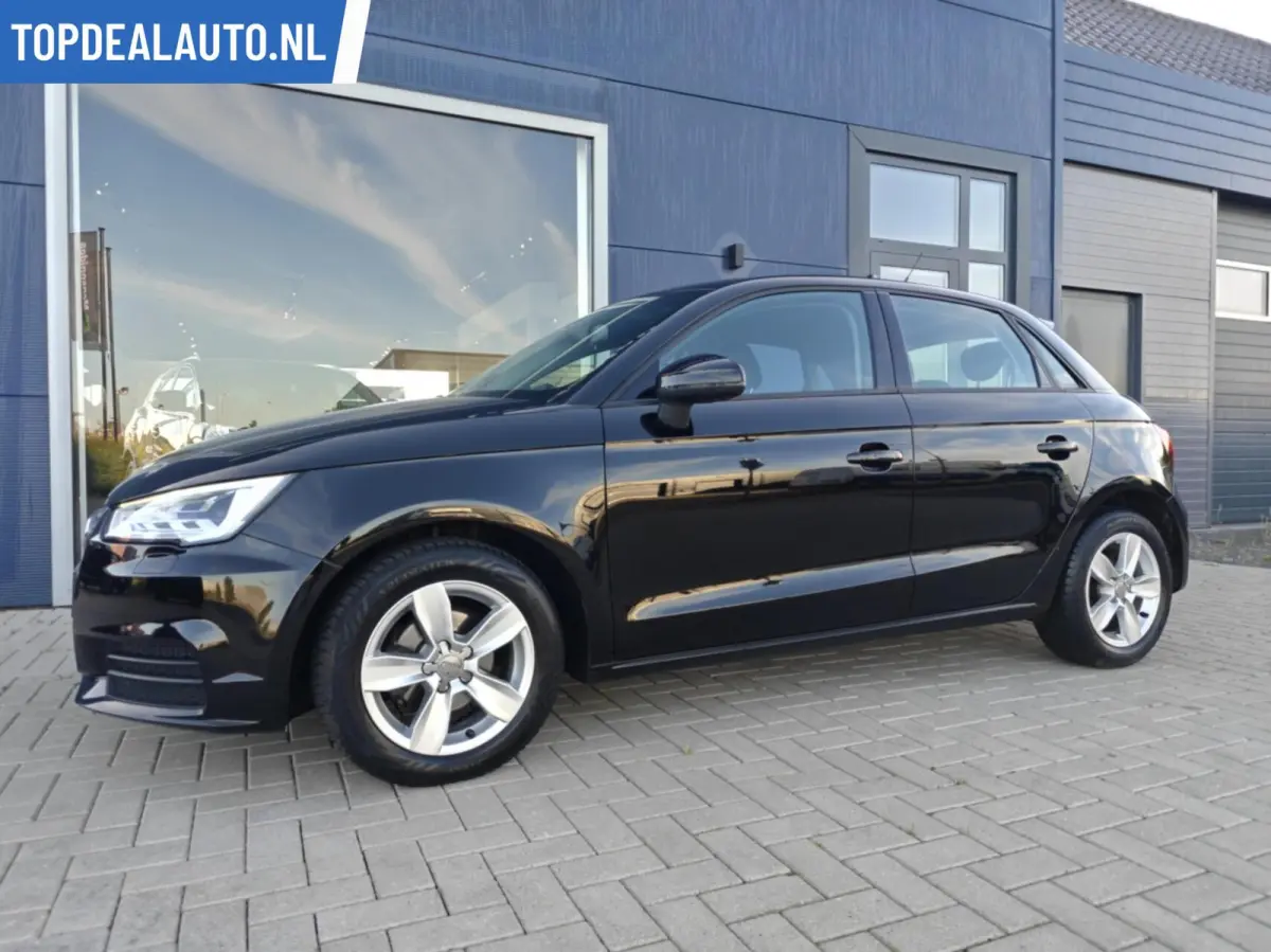 1.0 TFSI Ultra Led, Stoelverw,Navi,Clima