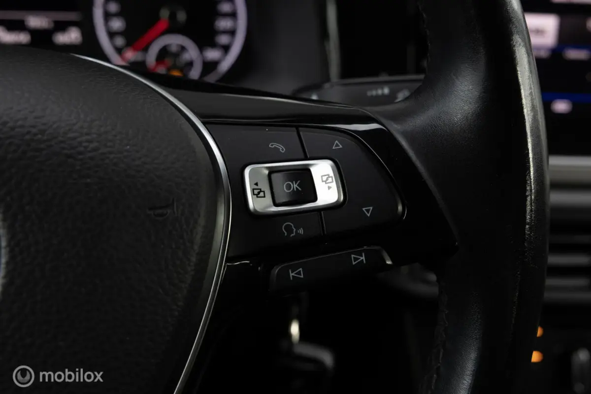 1.0 TSI Highline Cruise Navi Carplay NW MODEL