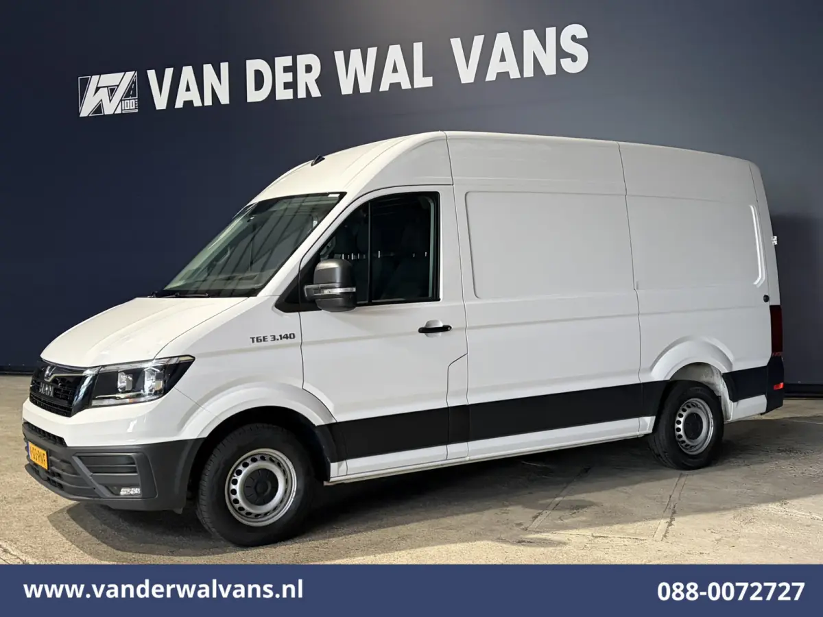 2.0 141pk L3H3 L2H2 Euro6 Airco | Camera | Apple Carplay | Cruisecontrol | 3000kg Trekhaak Android Auto, Bijrijdersbank