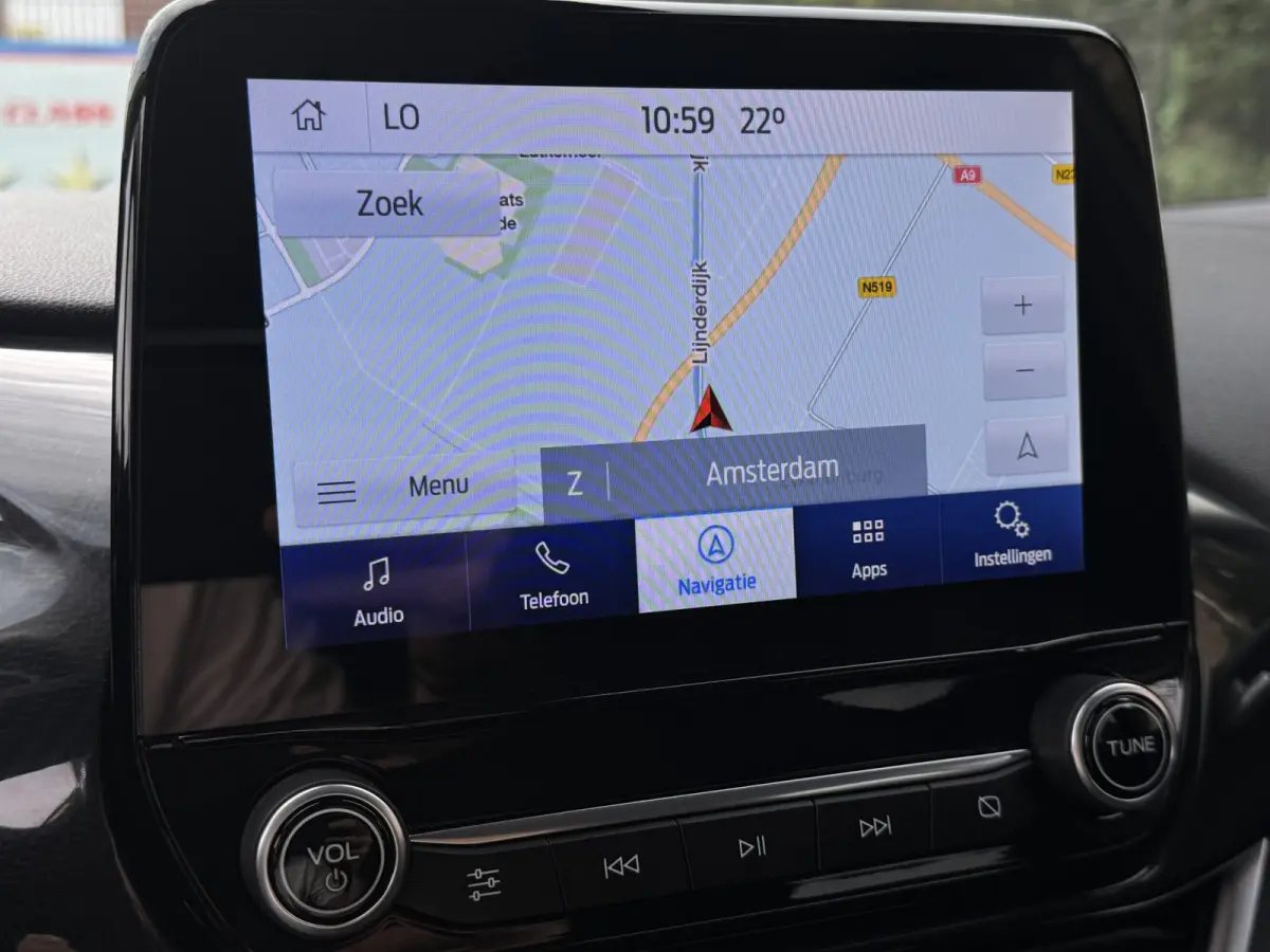1.0 EcoBoost 125PK TITANIUM CARPLAY/NAVI/STUURVERW.