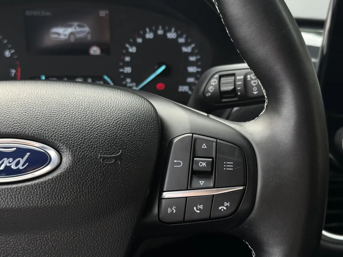 1.0 EcoBoost 125PK TITANIUM CARPLAY/NAVI/STUURVERW.