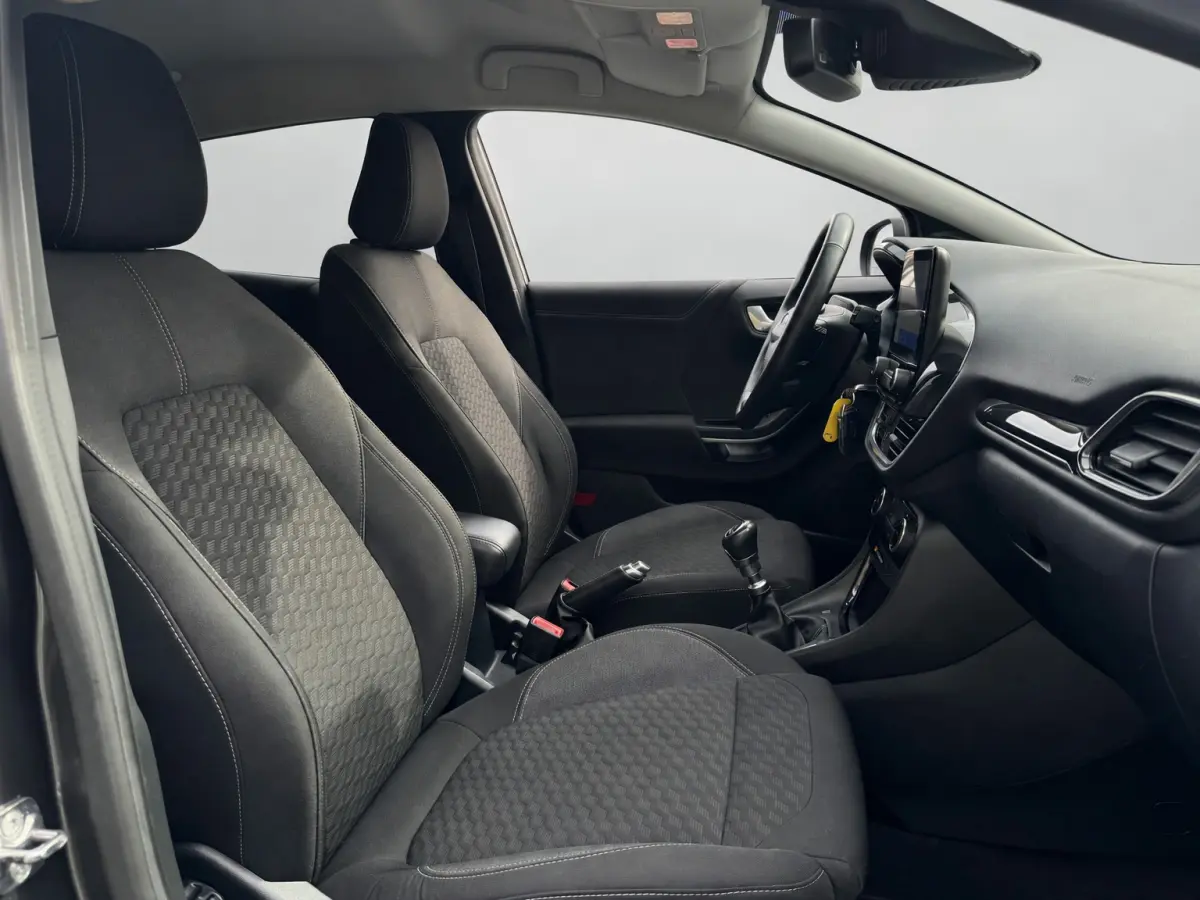 1.0 EcoBoost 125PK TITANIUM CARPLAY/NAVI/STUURVERW.
