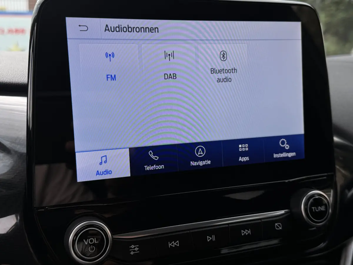 1.0 EcoBoost 125PK TITANIUM CARPLAY/NAVI/STUURVERW.