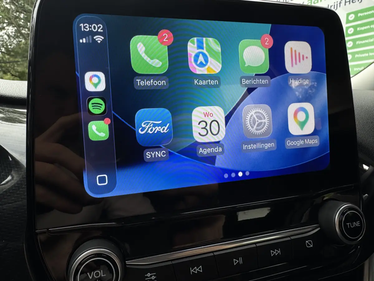 1.0 EcoBoost 125PK TITANIUM CARPLAY/NAVI/STUURVERW.