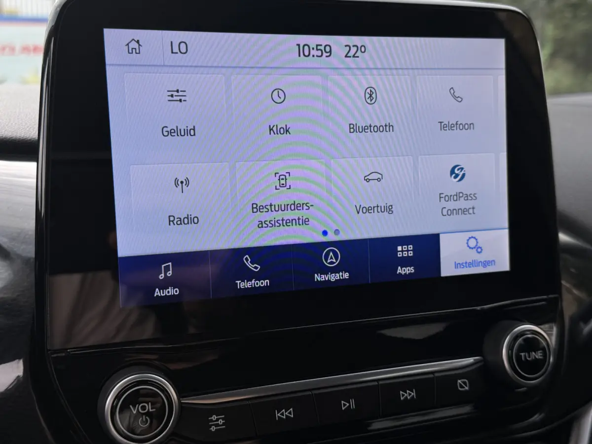 1.0 EcoBoost 125PK TITANIUM CARPLAY/NAVI/STUURVERW.