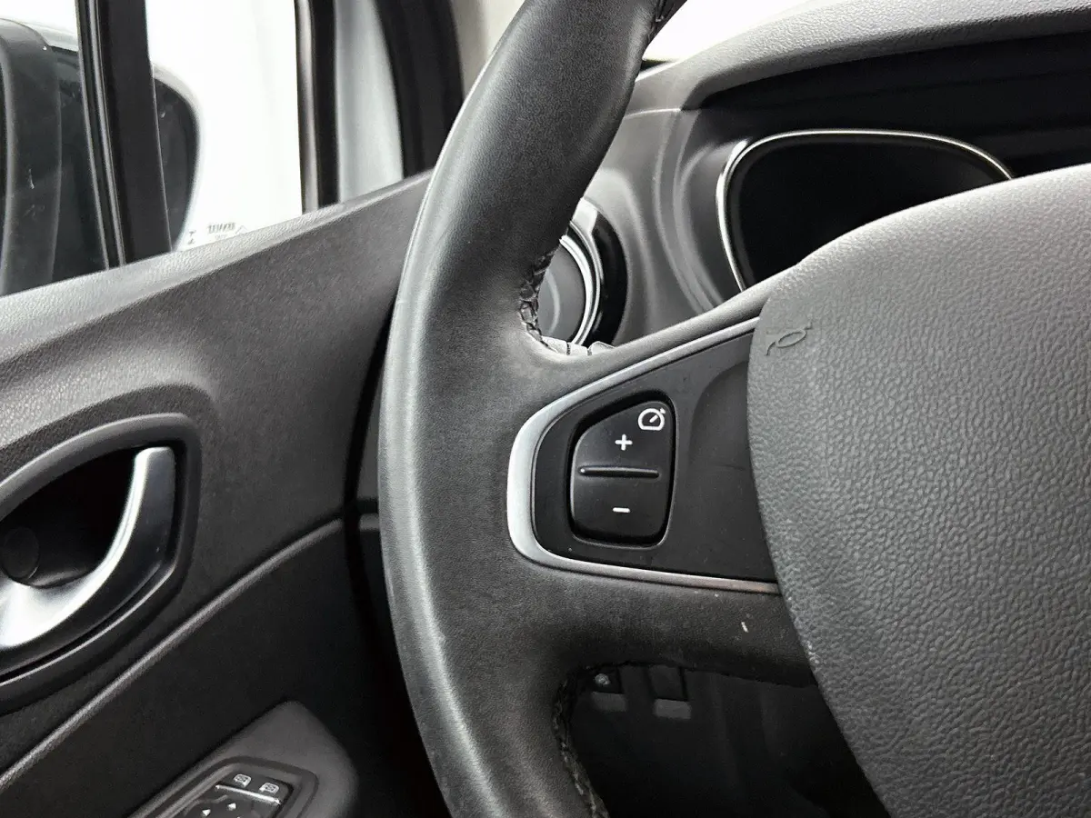 0.9 TCe Limited | NAVIGATIE | KLIMAATREGELING | PARKEERSENSOREN