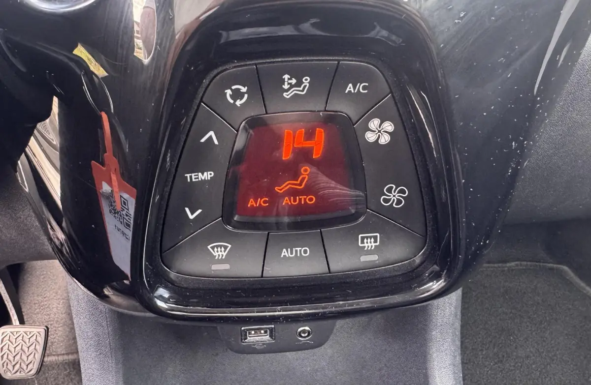 1.0 VTi Airscape Feel /Garantie /Camera / Airco / Stoelverwarming/BTW/