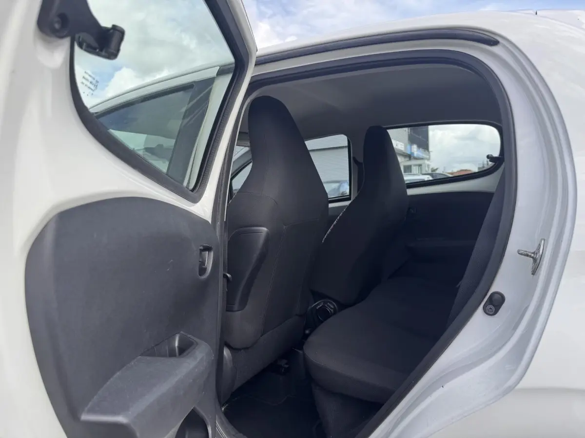 1.0 VTi Airscape Feel /Garantie /Camera / Airco / Stoelverwarming/BTW/