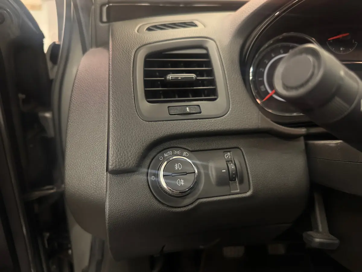 1.4 T EcoFLEX Innovation 18"LM Navi Camera Xenon LED