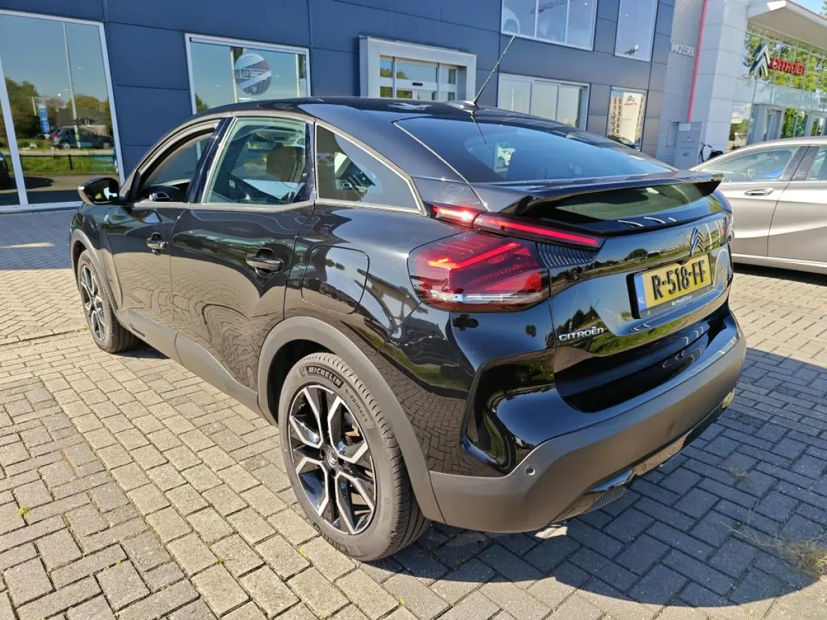 Feel 50 kWh DRAADLOOS CARPLAY | CAMERA | LED KOPLAMPEN | 18" VELGEN