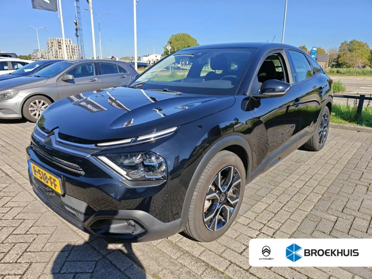 Feel 50 kWh DRAADLOOS CARPLAY | CAMERA | LED KOPLAMPEN | 18" VELGEN