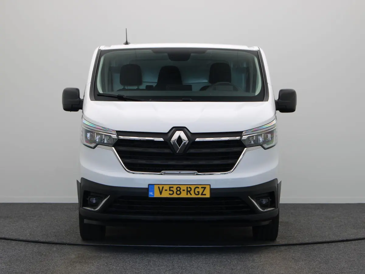 2.0 dCi 110pk T30 L2H1 Comfort | Laadruimtepakket | Vierseizoenbanden | Parkeersensoren achter | Keyless entry |