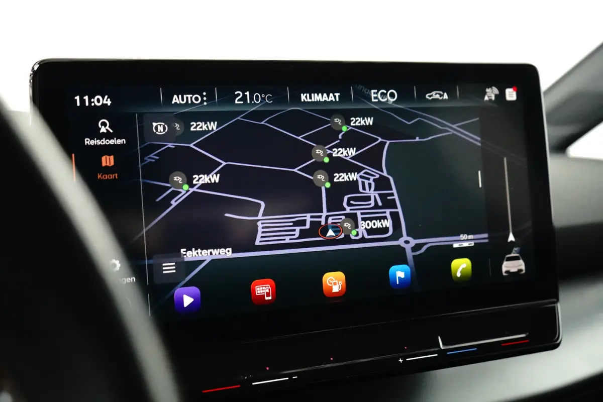 Performance 82kWh 230PK | NAVIGATIE | FULL LED | APP CONNECT | 19 INCH | STUURVERWARMING