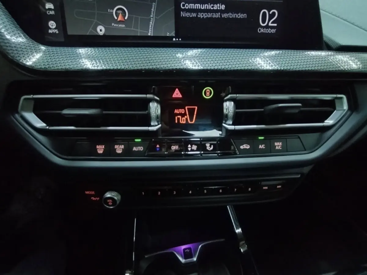 218i Dealer onderhouden!