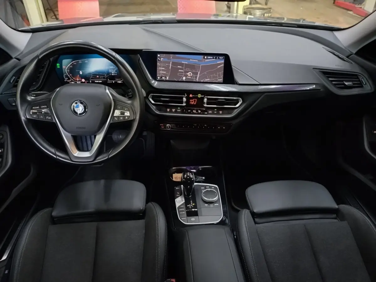 218i Dealer onderhouden!
