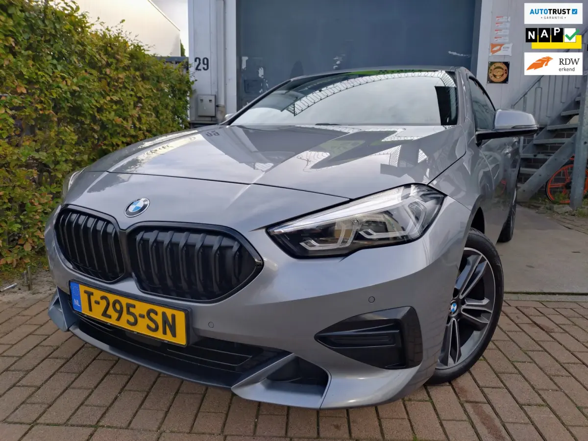 218i Dealer onderhouden!