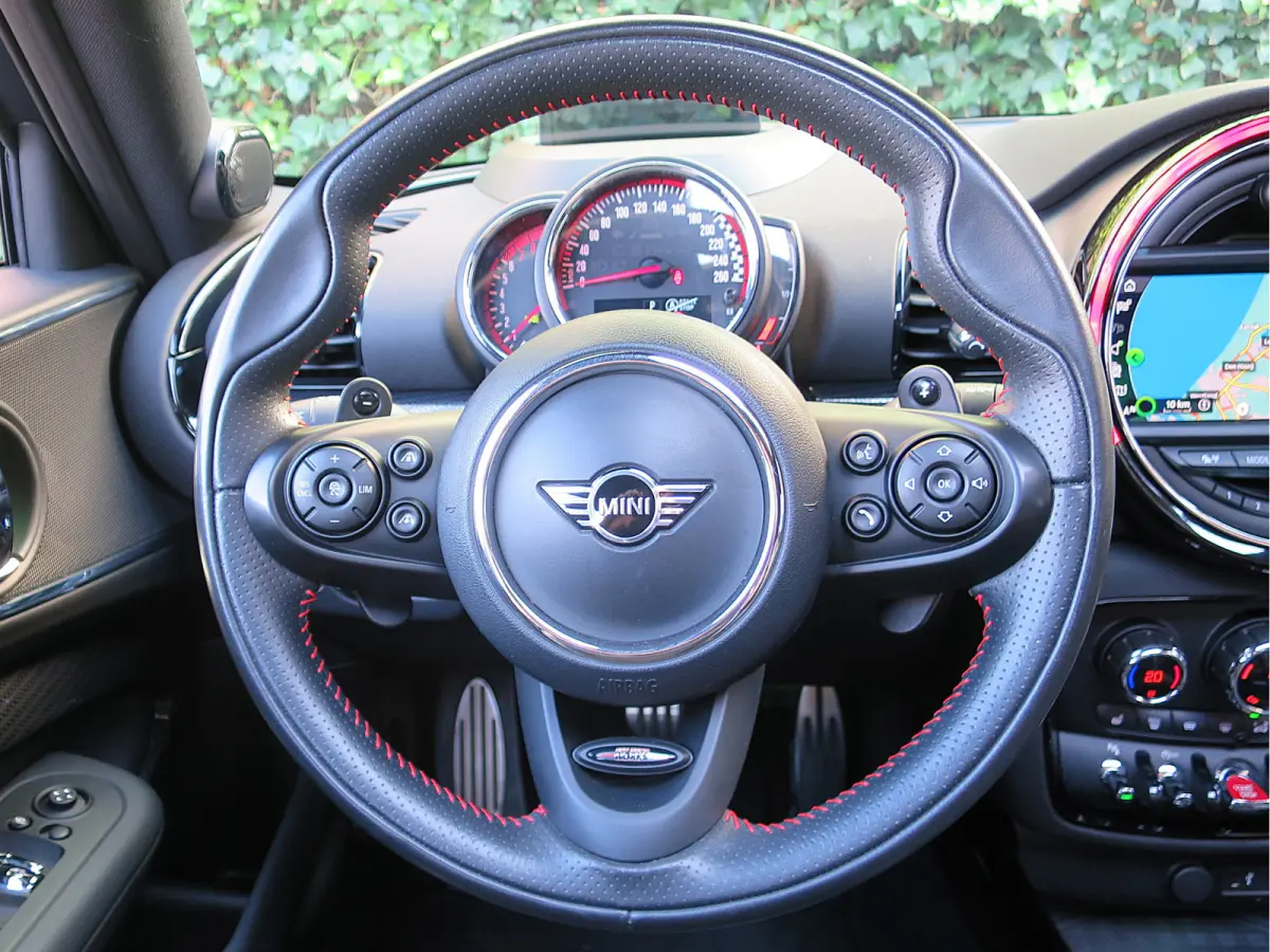 2.0 JCW ALL4 Chili F54 LCI NL-auto, 306pk, Pano, HK, HUD, A.cam en 19"