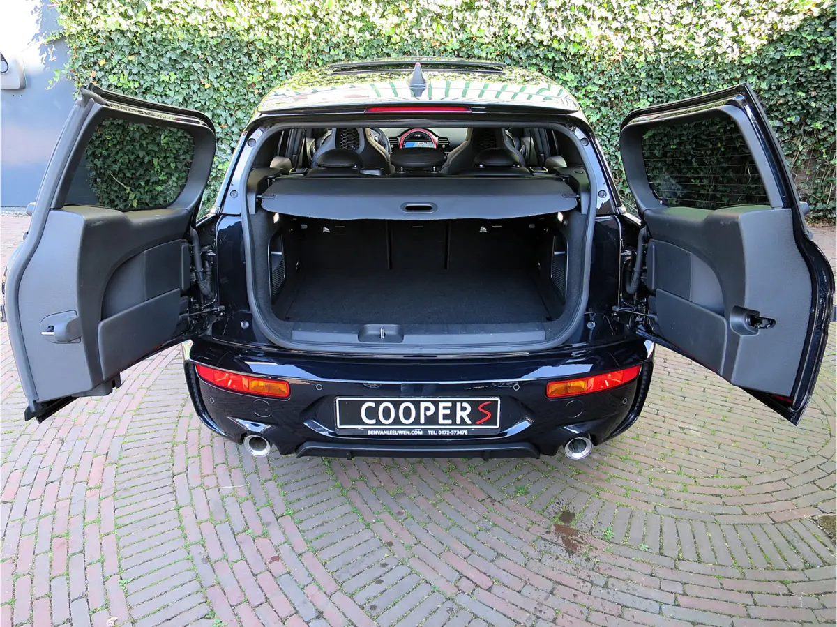 2.0 JCW ALL4 Chili F54 LCI NL-auto, 306pk, Pano, HK, HUD, A.cam en 19"