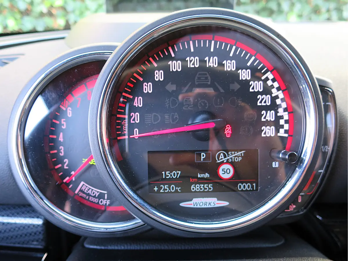 2.0 JCW ALL4 Chili F54 LCI NL-auto, 306pk, Pano, HK, HUD, A.cam en 19"