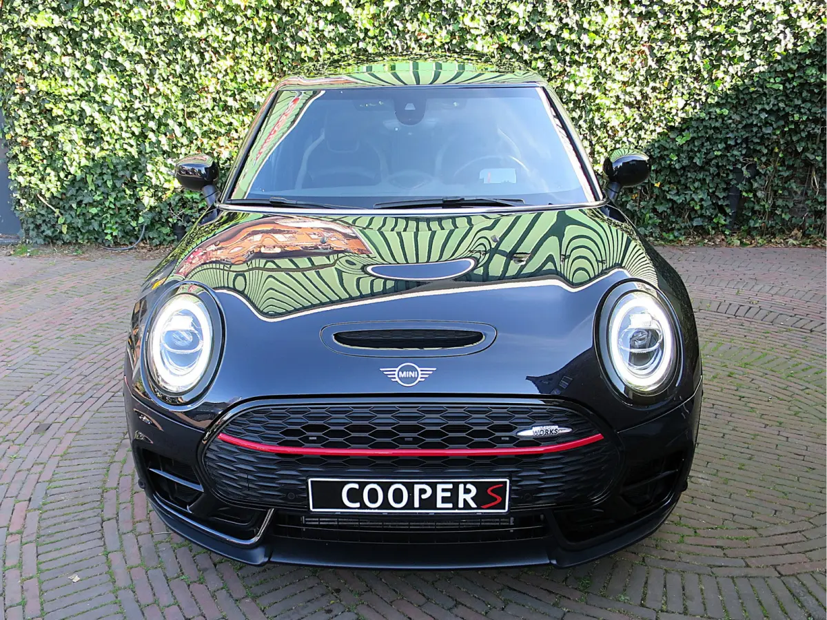 2.0 JCW ALL4 Chili F54 LCI NL-auto, 306pk, Pano, HK, HUD, A.cam en 19"