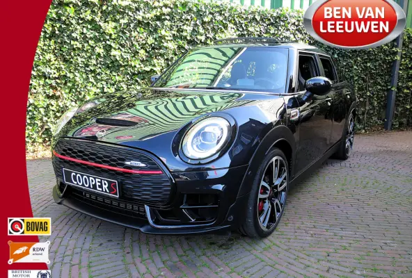 2.0 JCW ALL4 Chili F54 LCI NL-auto, 306pk, Pano, HK, HUD, A.cam en 19"