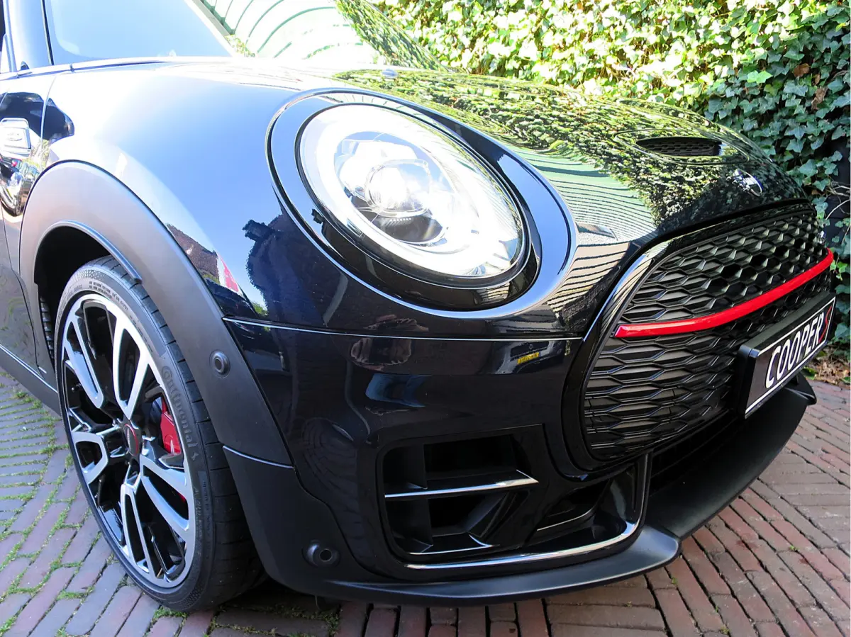 2.0 JCW ALL4 Chili F54 LCI NL-auto, 306pk, Pano, HK, HUD, A.cam en 19"