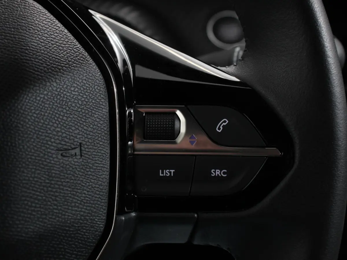 EV Allure Pack 54 kWh Soh 100 % Navigatie Apple Carplay/Android Auto Climate Control Parkeer sensoren Lichtmetalen Velgen