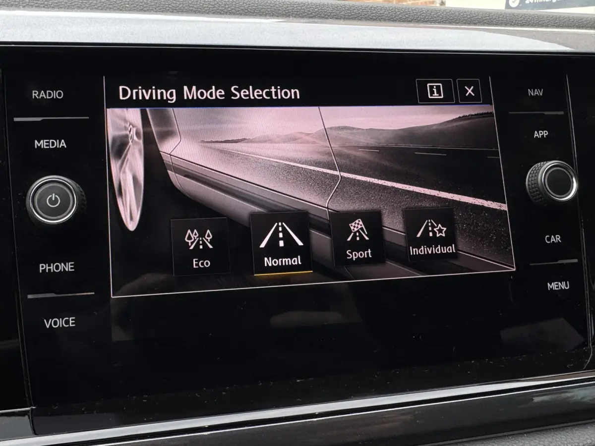 1.0 TSI 95PK HIGHLINE VIRTUAL/ACC/CARPLAY