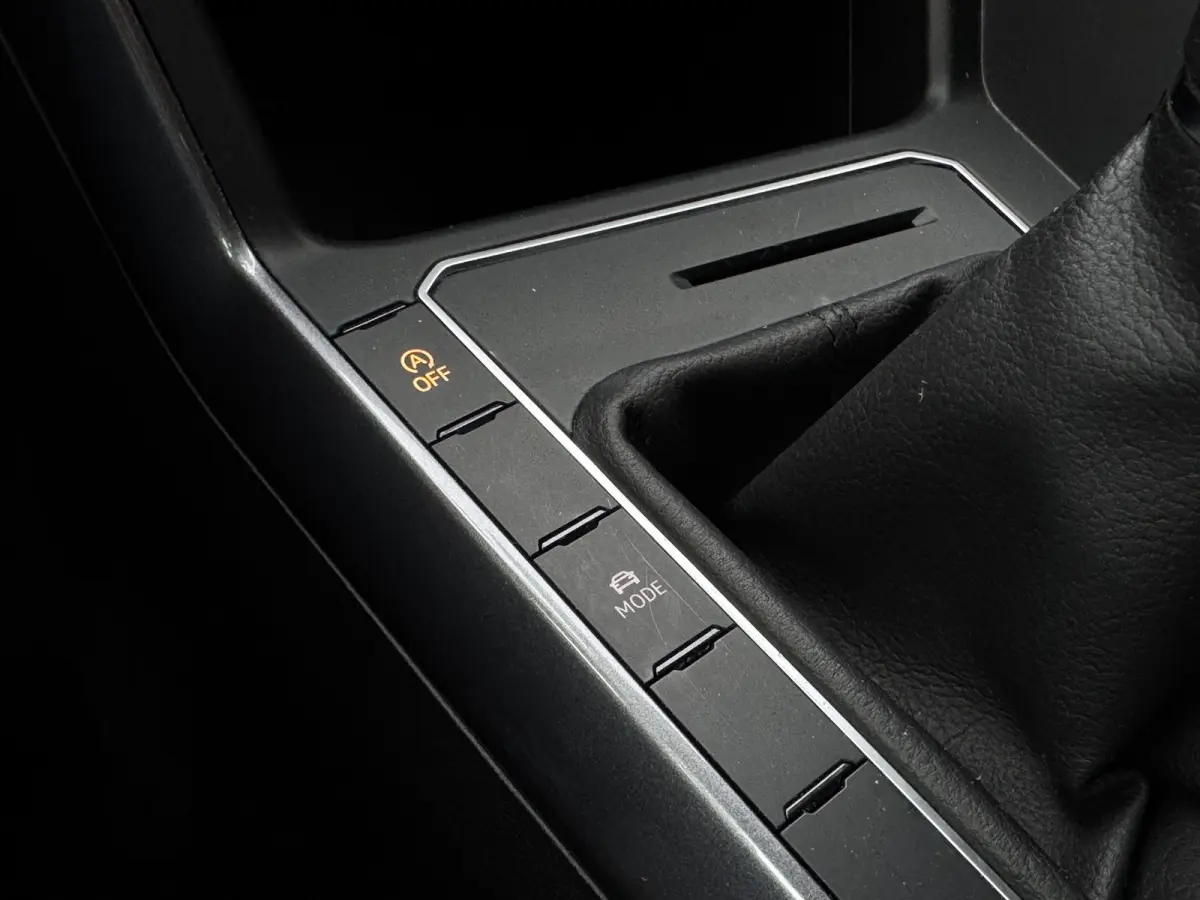 1.0 TSI 95PK HIGHLINE VIRTUAL/ACC/CARPLAY