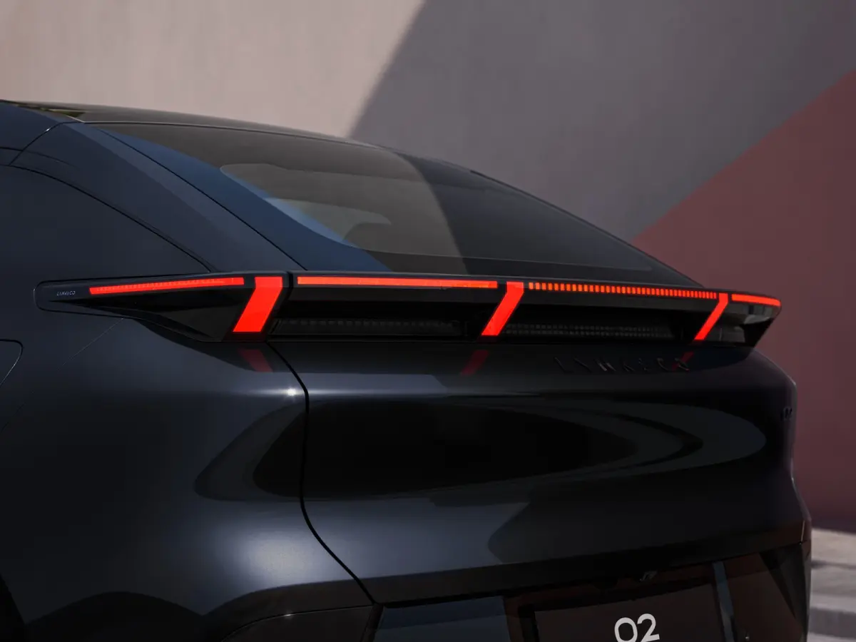 Business Edition 66 kWh | 11 kW lader | Achteruitrijcamera | Apple Carplay/Android Auto|telefoonintegratie premium