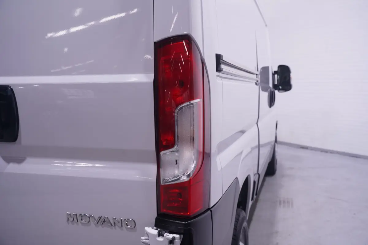 2.2D 140 pk L2H2 Imperiaal met Trap, Trekhaak Navi, Camera, Apple Carplay, Airco ECC, 3-Zits