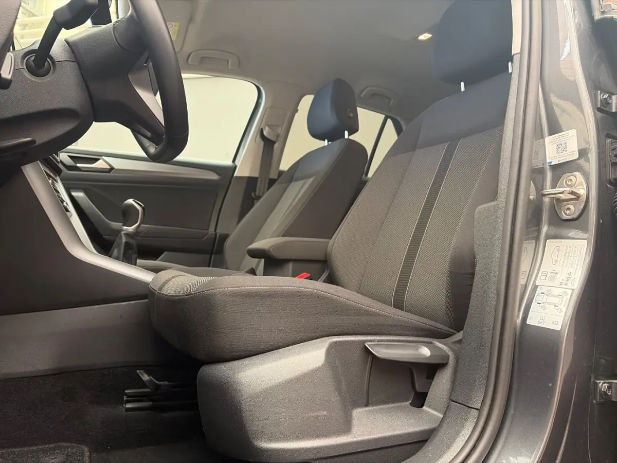1.5 TSI Life Edition Camera | Climate | Adaptieve Cruise | Carplay | Digitaal Dashboard | Parkeersensoren | 17"| Achteruitrijcamera | Airco (automatisch) | Apple Carplay/Android Auto|telefoo