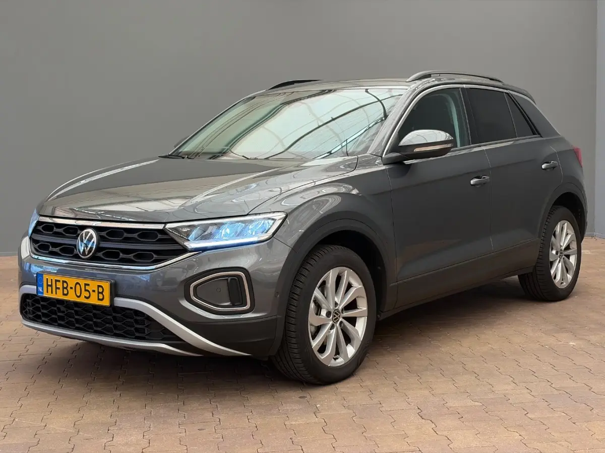 1.5 TSI Life Edition Camera | Climate | Adaptieve Cruise | Carplay | Digitaal Dashboard | Parkeersensoren | 17"| Achteruitrijcamera | Airco (automatisch) | Apple Carplay/Android Auto|telefoo