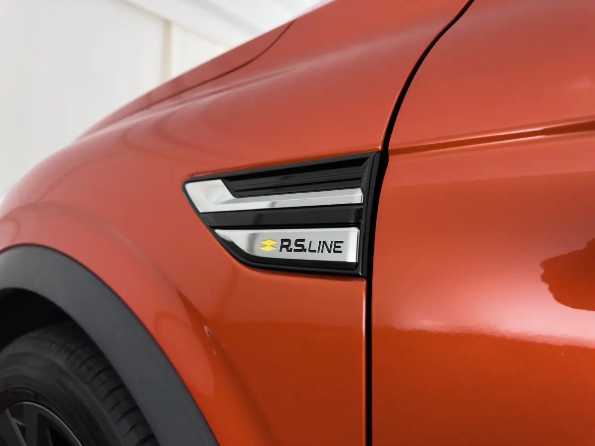 1.6 E-Tech Hybrid 145 R.S. Line (INCL-BTW) Aut. *LEATHER | FULL-LED | BLINDSPOT | CAMERA | BOSE-AUDIO | HEATED-SPORTSEATS | KEYLESS | AMBIENTLIGHT | DIGI-COCKPIT | PRIVACY-GLASS | NAVI-FULLM