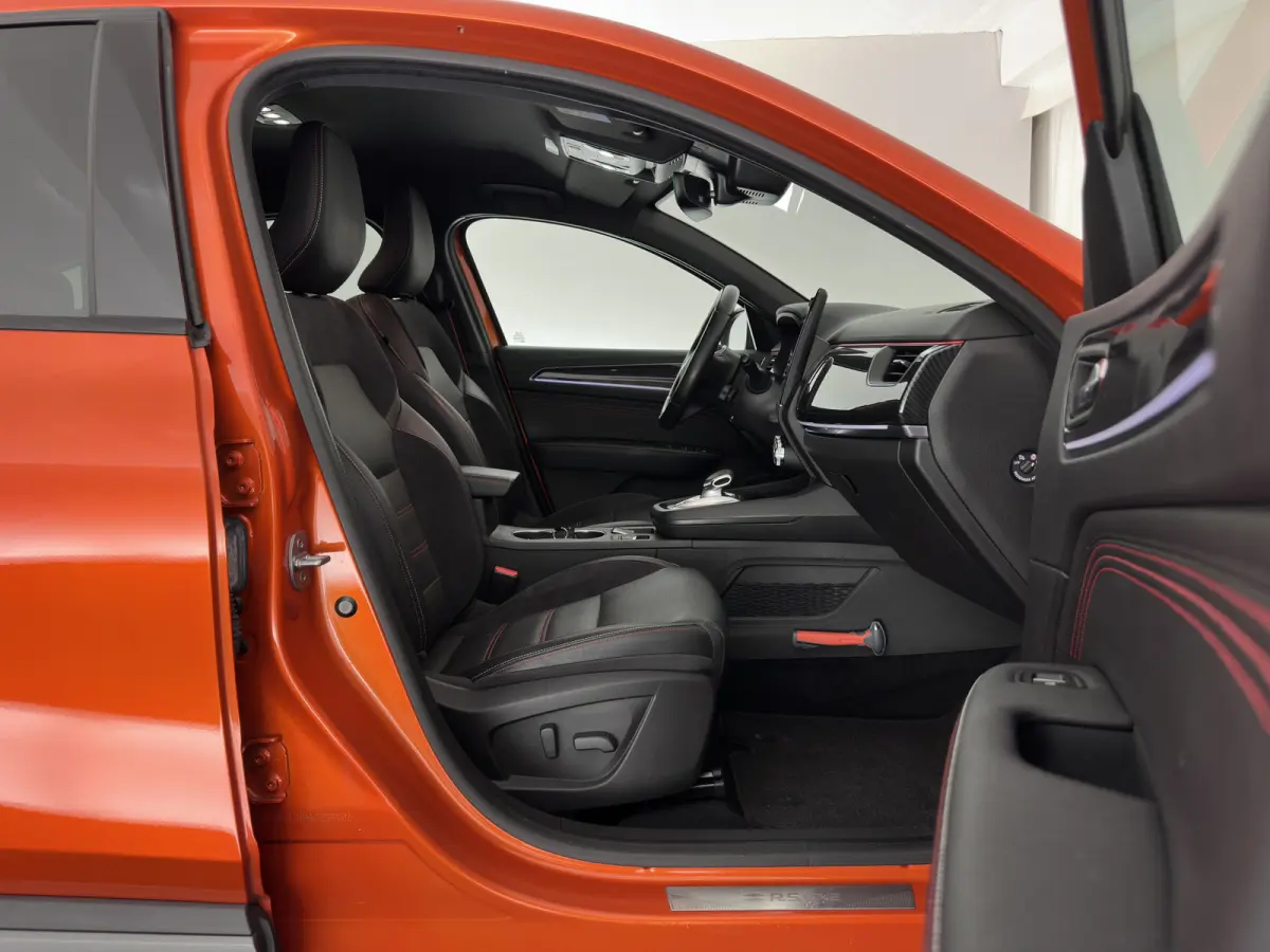 1.6 E-Tech Hybrid 145 R.S. Line (INCL-BTW) Aut. *LEATHER | FULL-LED | BLINDSPOT | CAMERA | BOSE-AUDIO | HEATED-SPORTSEATS | KEYLESS | AMBIENTLIGHT | DIGI-COCKPIT | PRIVACY-GLASS | NAVI-FULLM