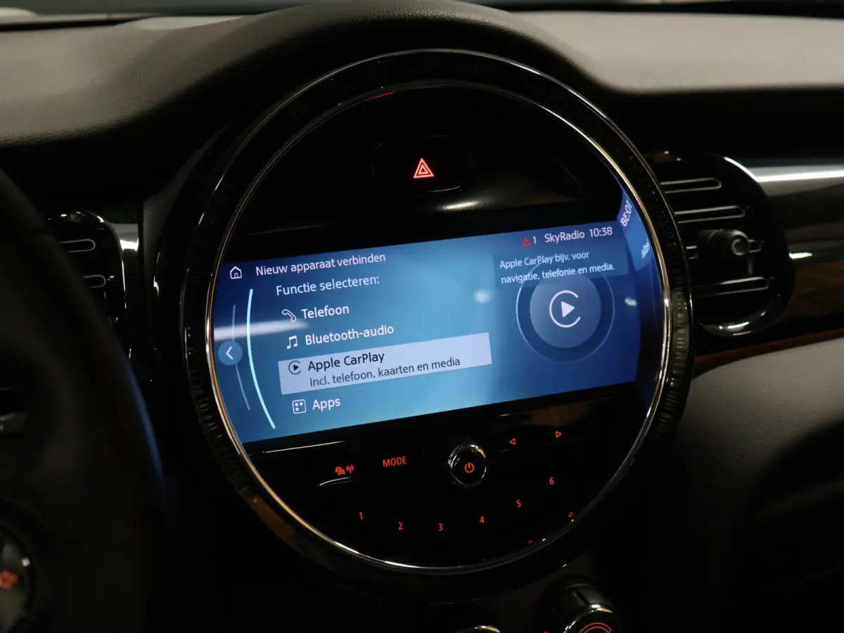 1.5 One Business Edition [APPLE CARPLAY, JCW VELG, PARKEERSENSOR, SPORTSTOELEN, CRUISE CONTROL, NIEUWSTAAT]