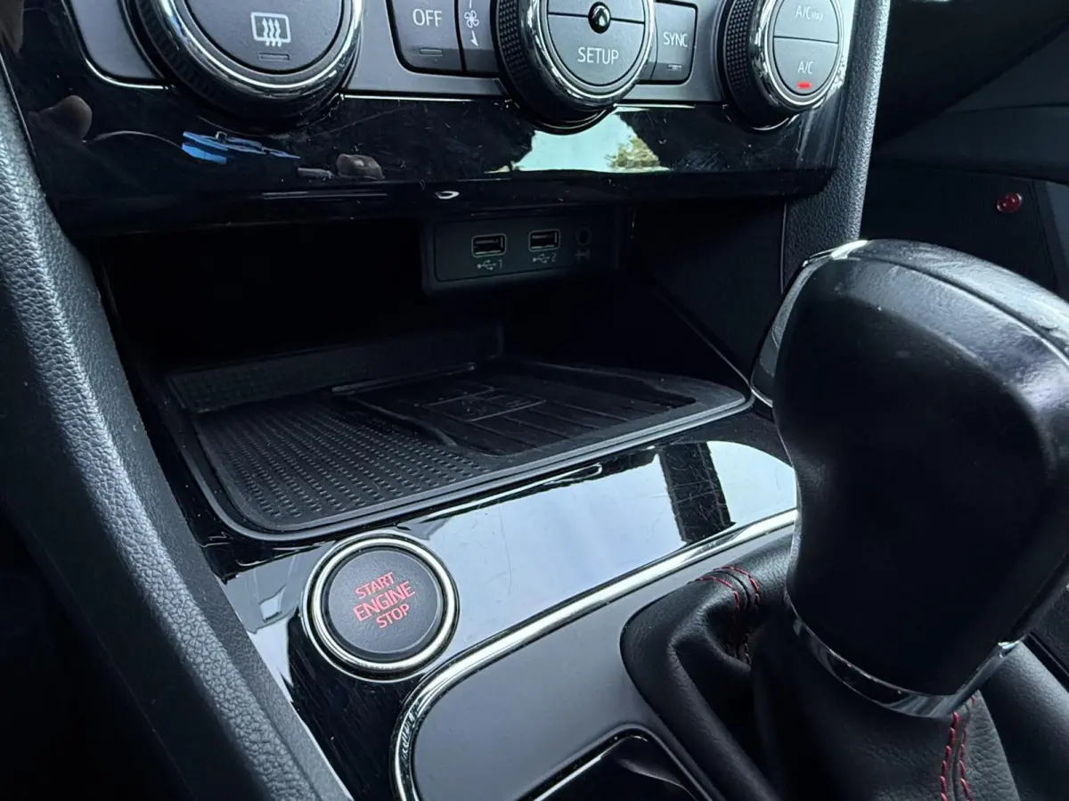 1.5 TSI FR Business Intense Automaat | Trekhaak | Panorama dak | Full LED | Beats Audio | Org. NL |