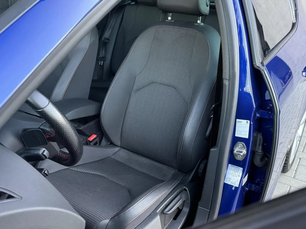 1.5 TSI FR Business Intense Automaat | Trekhaak | Panorama dak | Full LED | Beats Audio | Org. NL |