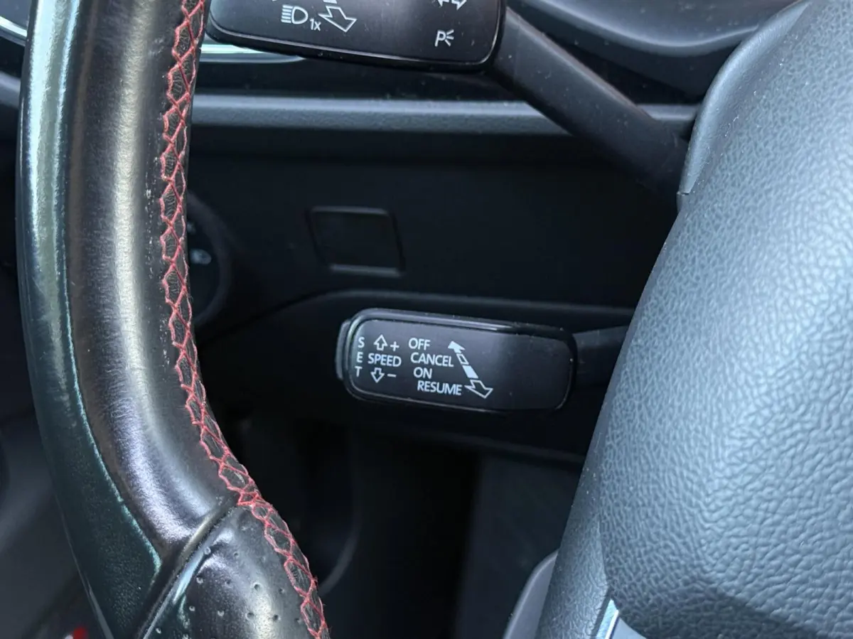 1.5 TSI FR Business Intense Automaat | Trekhaak | Panorama dak | Full LED | Beats Audio | Org. NL |