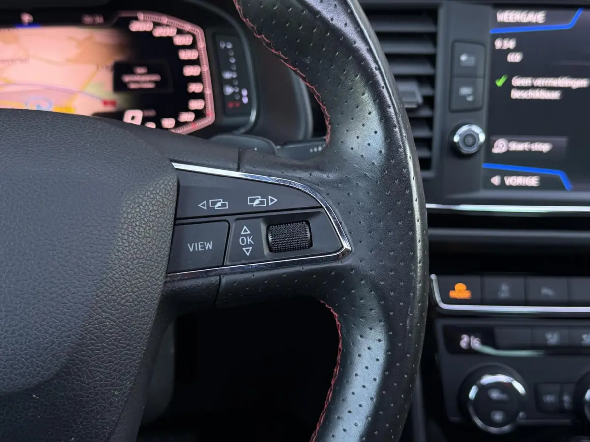 1.5 TSI FR Business Intense Automaat | Trekhaak | Panorama dak | Full LED | Beats Audio | Org. NL |