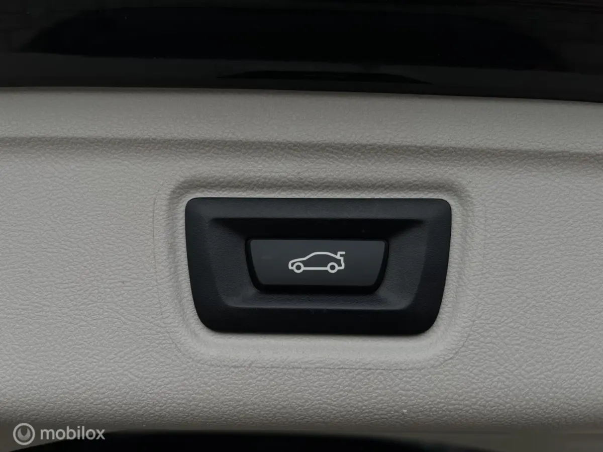 320e Business Edition Plus|Carplay|Trekhaak|Digitaal Cockpit|Stoelverw.