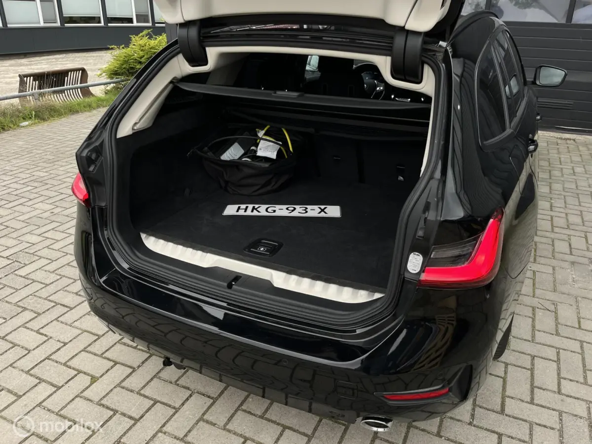 320e Business Edition Plus|Carplay|Trekhaak|Digitaal Cockpit|Stoelverw.