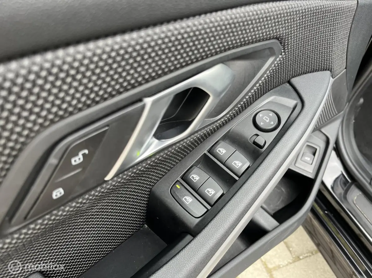 320e Business Edition Plus|Carplay|Trekhaak|Digitaal Cockpit|Stoelverw.