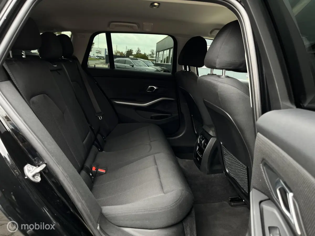 320e Business Edition Plus|Carplay|Trekhaak|Digitaal Cockpit|Stoelverw.