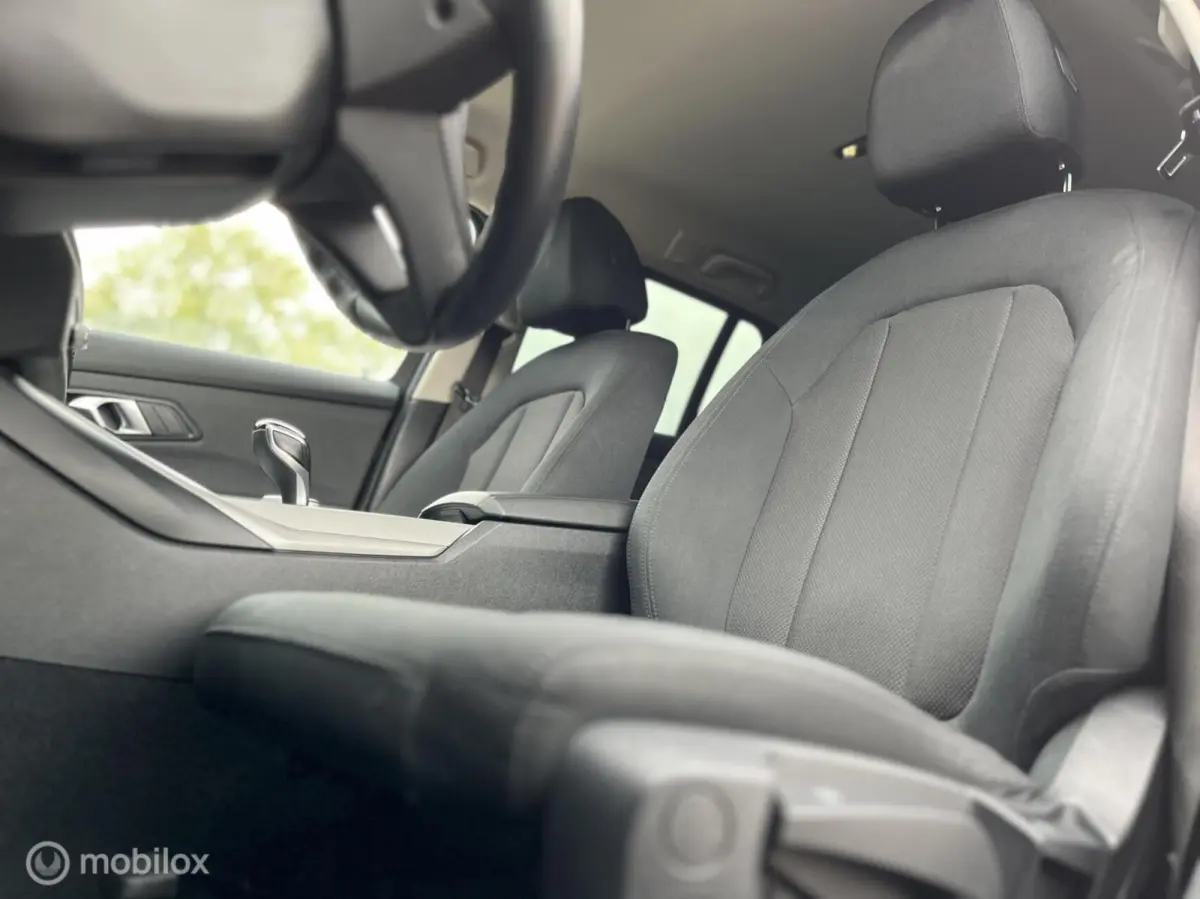 320e Business Edition Plus|Carplay|Trekhaak|Digitaal Cockpit|Stoelverw.