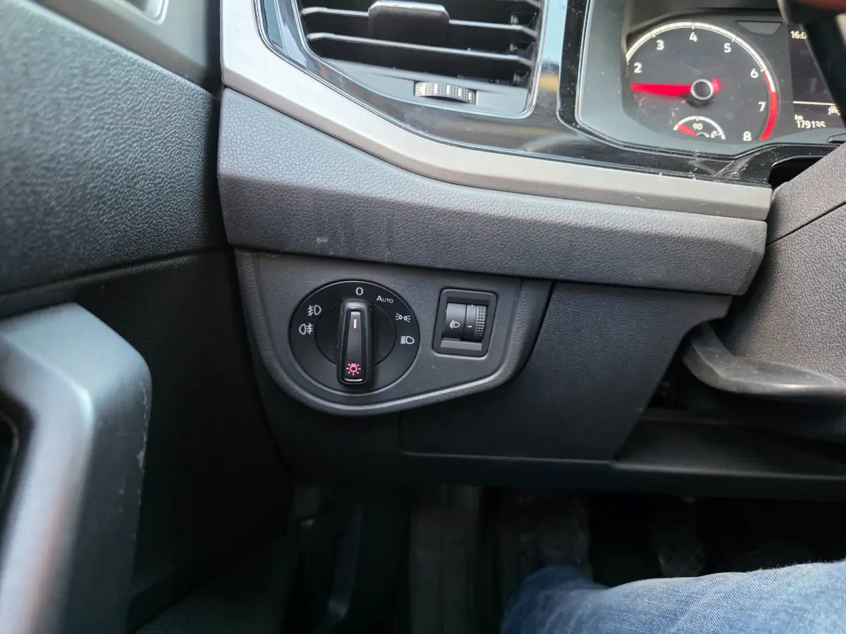1.0 TSI edition 5-deurs AIRCO/CRUISE